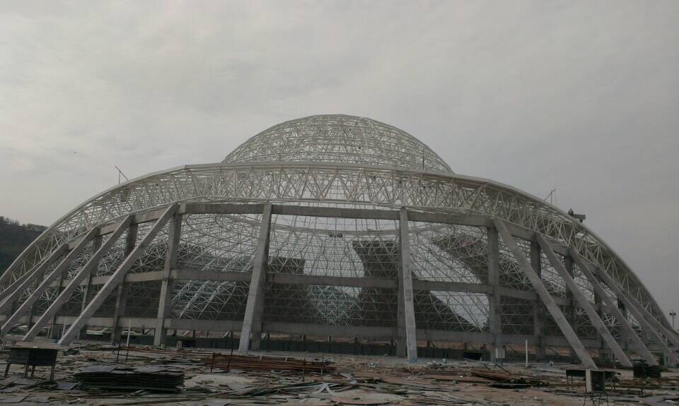 乌兰浩特体育场馆网架工程